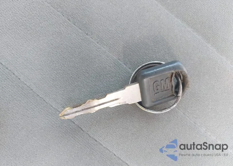 1998 Chevrolet K1500 Fleetside W/T from USA, damaged, VIN 1GCEK14W4WZ112664